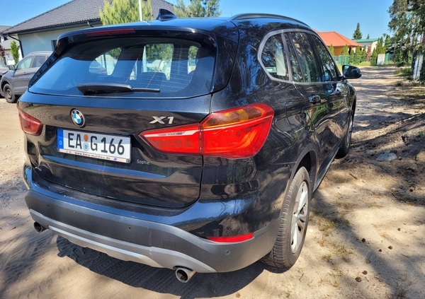 BMW X1 cena 49900 przebieg: 160000, rok produkcji 2016 z Mińsk Mazowiecki małe 56